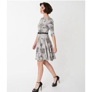 Unique‎ Vintage Women's Grey and Black Spiderweb Spider Dress with Belt Medium